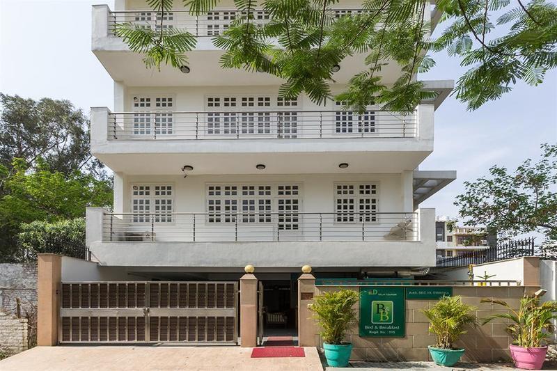 Hotel Mehra Residency At The Airport Neu-Delhi Exterior foto