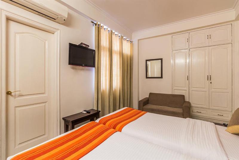 Hotel Mehra Residency At The Airport Neu-Delhi Exterior foto