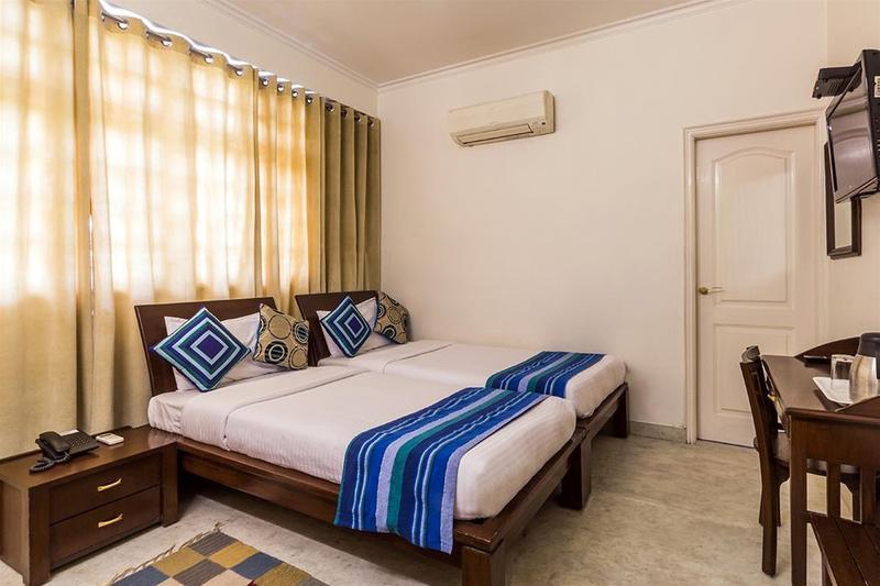 Hotel Mehra Residency At The Airport Neu-Delhi Exterior foto